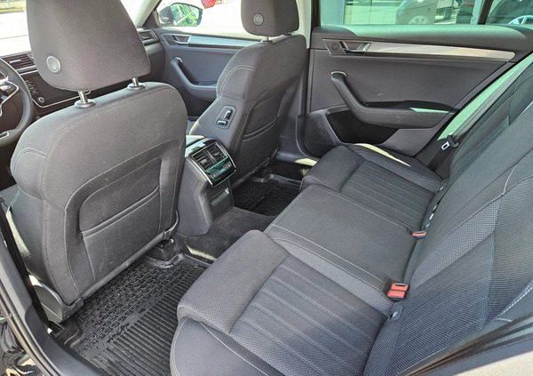 Skoda Superb cena 179900 przebieg: 21330, rok produkcji 2023 z Lubień Kujawski małe 67